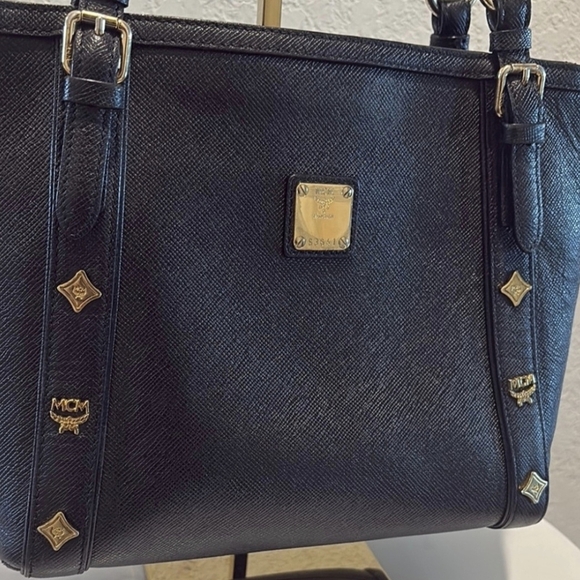 MCM Munchen Tote Black Saffiano Leather Handbag (EUC) - Picture 2 of 12